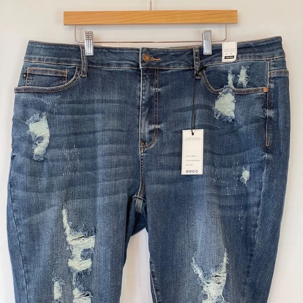 NWT Judy Blue Los Angeles Womens 22W Mid Rise Distressed Skinny Jeans JB88177 - Picture 2 of 16